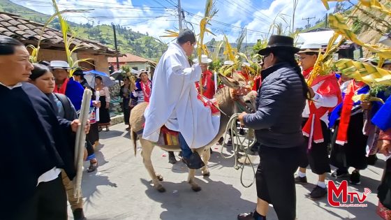 La parroquia San Lucas inició la Semana Santa con el Domingo de Ramos.