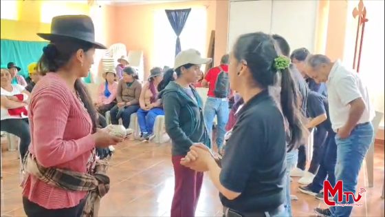 En la parroquia Gualel se hizo la entrega de semillas para mantener la producción sostenible.