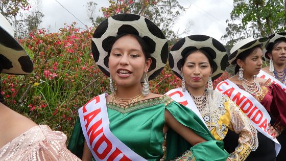 Cinco candidatas participan para ser la nueva Pawkar Ñusta de la parroquia San Lucas.